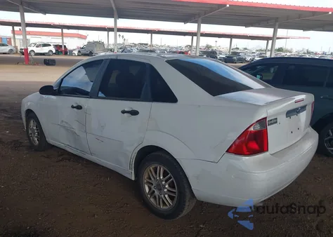 2005 Ford Focus Zx4 from USA, damaged, VIN 1FAFP34N65W162853
